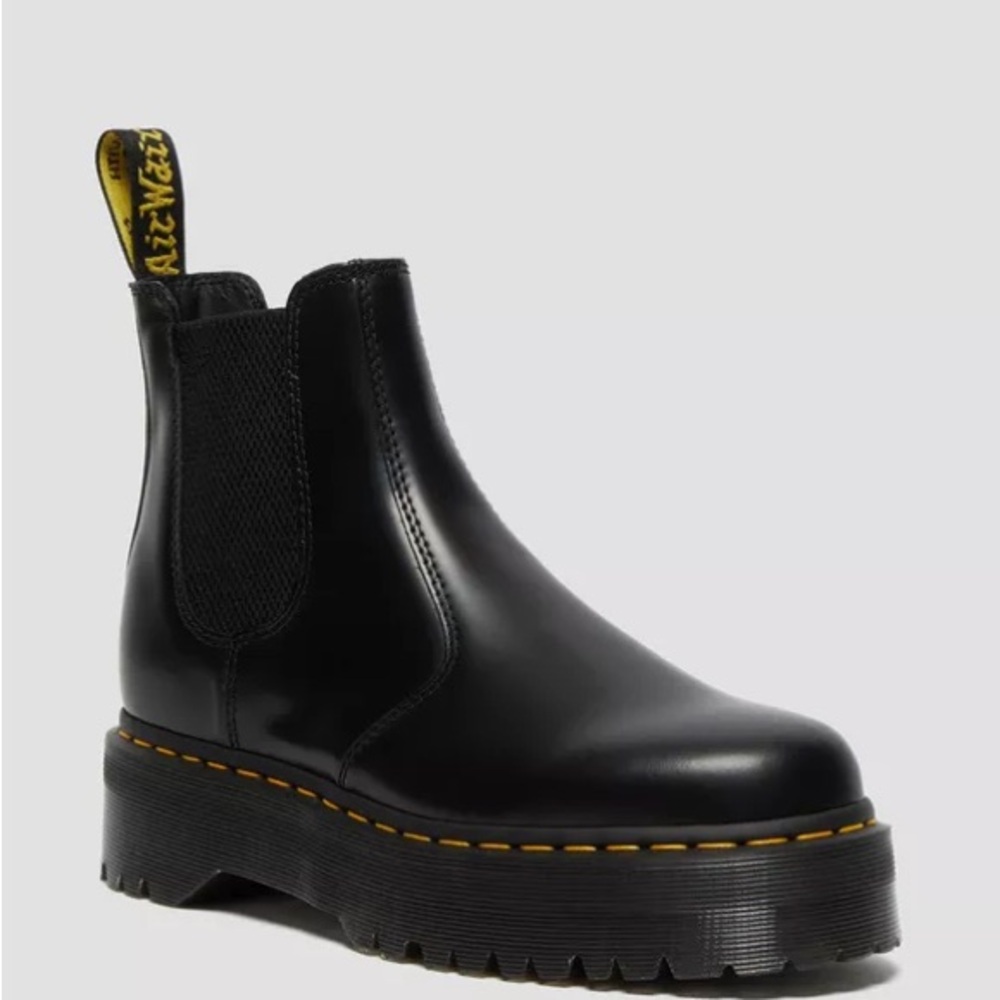 Dr. Martens 2976 Quad Platform Chelsea Boots